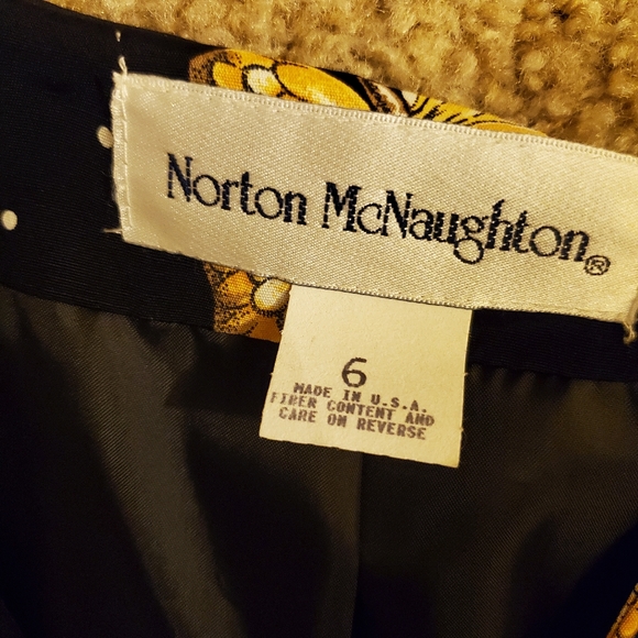 Norton McNaughton vest black and gold white sz 6 - Picture 3 of 9